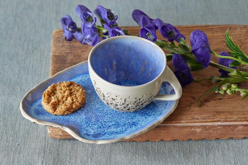 Tea -and cappuccino cups with saucer